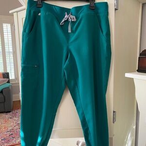 Figs Zamora jogger scrubs petite large